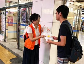 2018年活動の様子（JR和歌山駅）